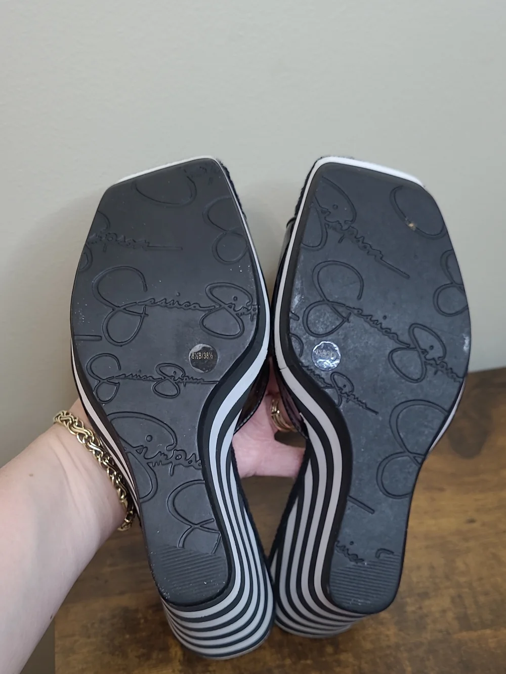 Jessica Simpson UNIO Black Patent & White Buckle with Stripes Platform Wedge 8.5